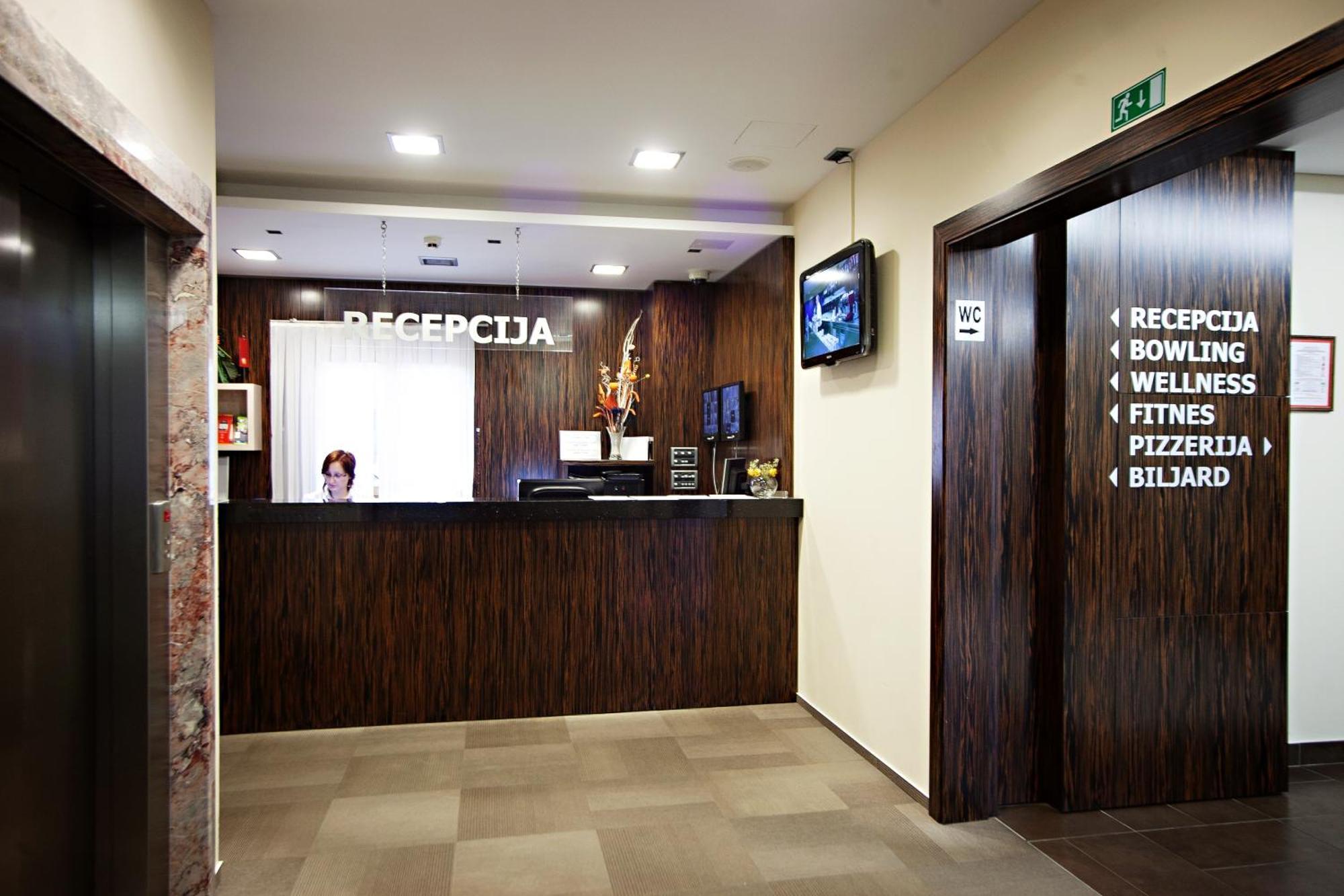 Hotel Marinsek Naklo Zewnętrze zdjęcie